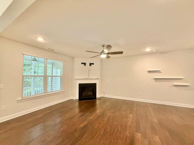 414 Shale Creek Dr - Photo 4 of 25
