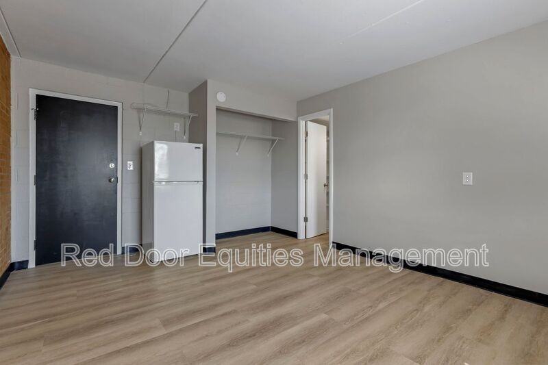 425 Mount Vernon Rd #114 - Photo 5 of 30