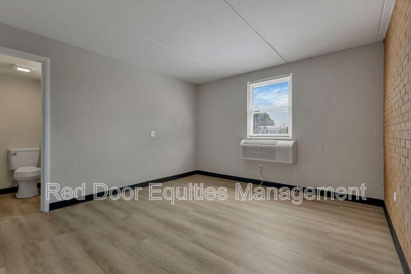 425 Mount Vernon Rd #114 - Photo 6 of 30