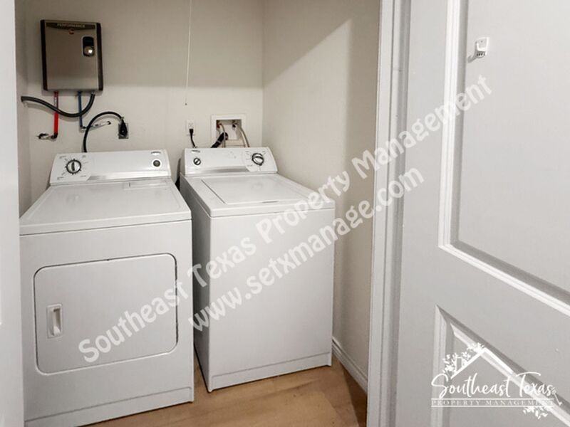 908 Stilwell Blvd - Photo 7 of 14