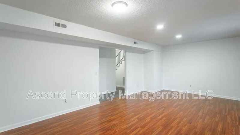 5822 Moody Sawyer Rd #B - Photo 3 of 22