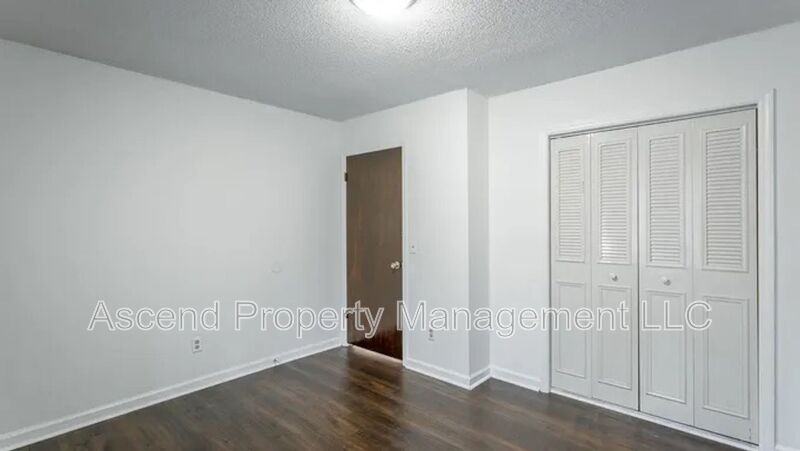 5822 Moody Sawyer Rd #B - Photo 7 of 22
