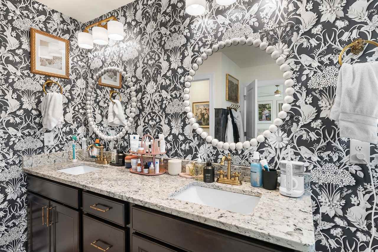 3323 Lynn Rd #40 - Photo 3 of 12