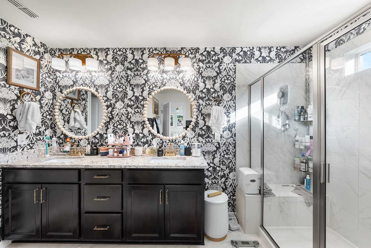 3323 Lynn Rd #40 - Photo 6 of 12