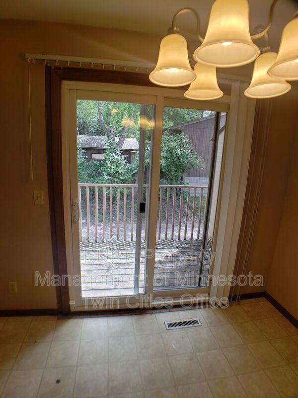 1628 Cumberland St #4 - Photo 4 of 11