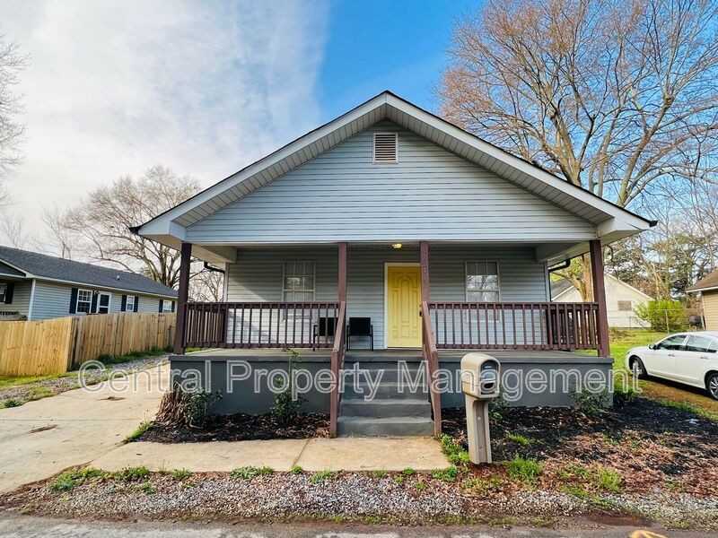 221 Church St - Photo 2 of 18