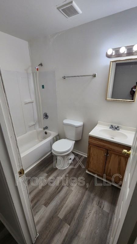 1320 Academy Ave - Photo 4 of 7