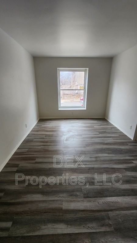 1320 Academy Ave - Photo 7 of 7