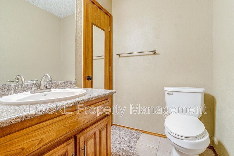 6428 Lago Vista Dr - Photo 4 of 14