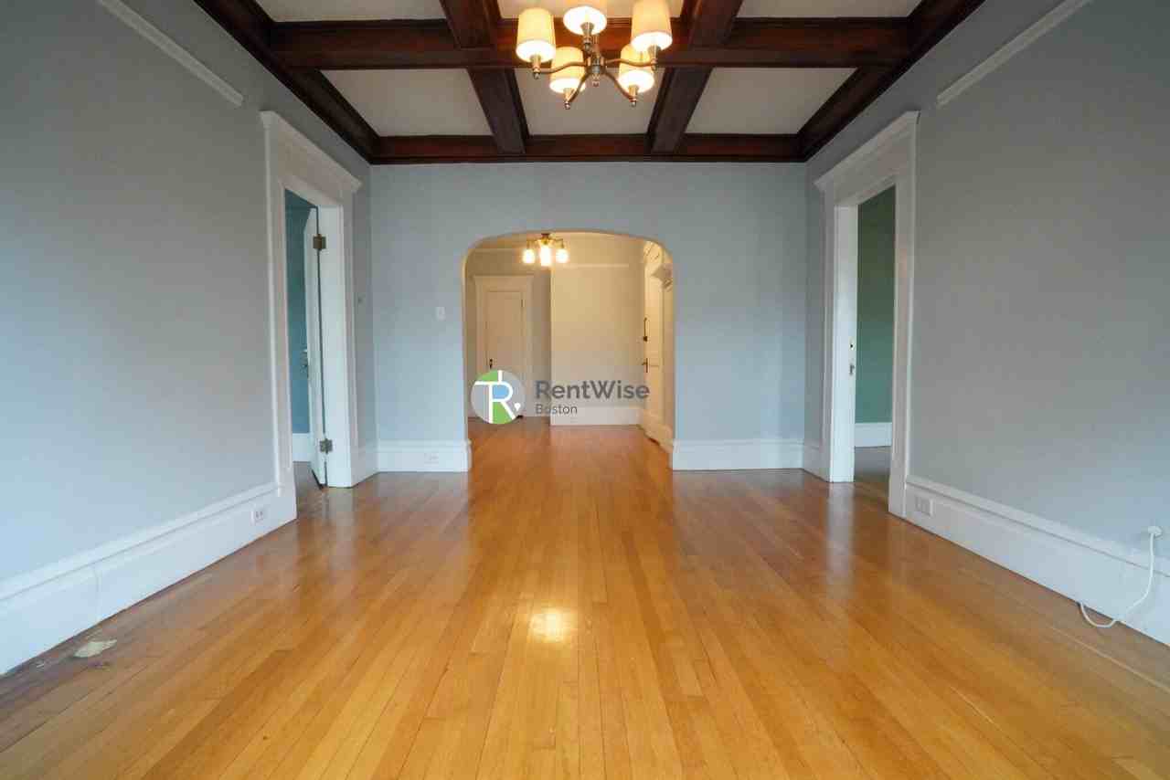 94 Naples Rd #5 - Photo 2 of 40