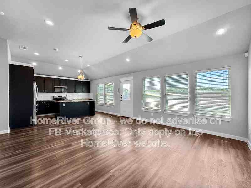 2842 Pall Mall Ave - Photo 2 of 20