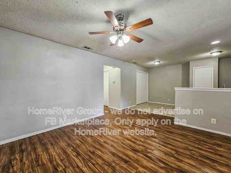 9900 Roxanna Dr #B - Photo 5 of 19