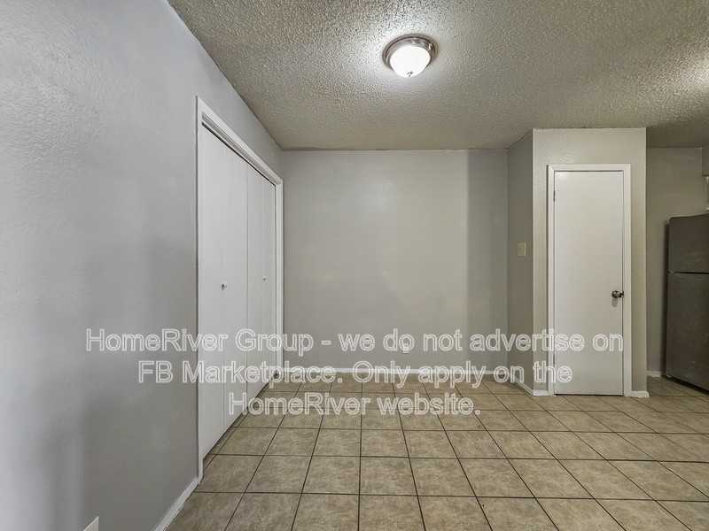 9900 Roxanna Dr #B - Photo 6 of 19