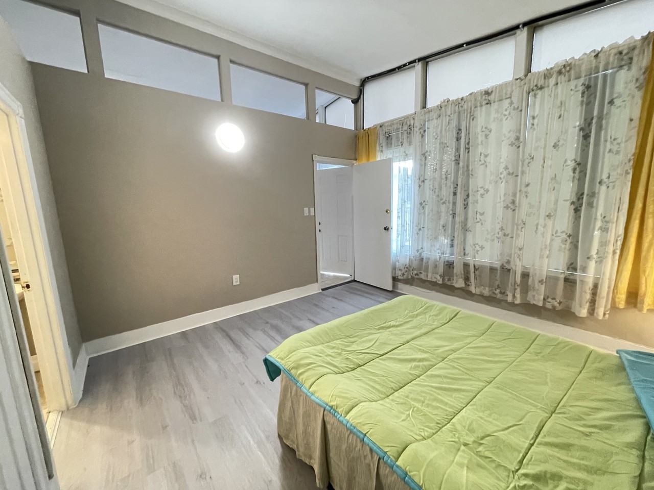 11888 221 Street - Photo 8