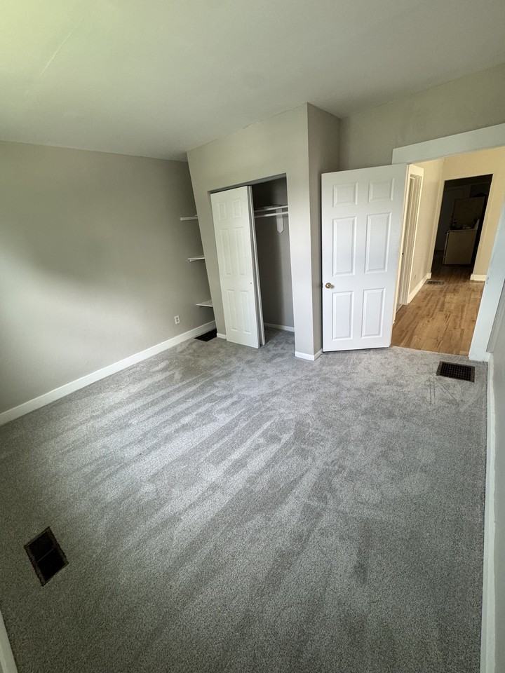 1820 Pearl St #1 - Photo 5 of 11