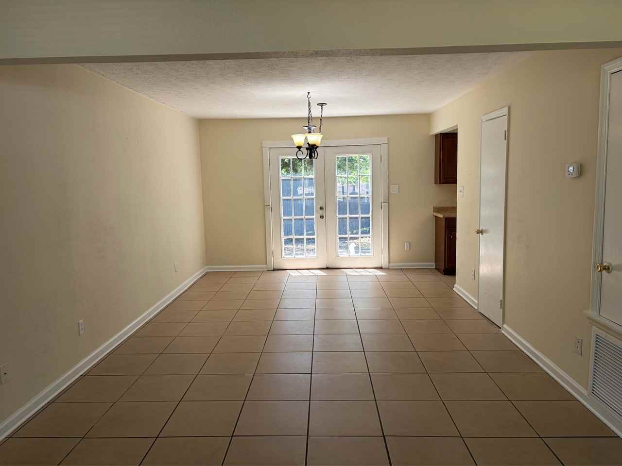 1819 Salmon Dr #1 - Photo 5 of 17