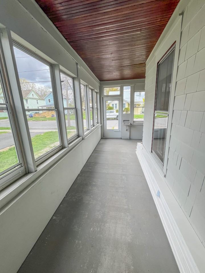 611 Cooper St #611 - Photo 4 of 21