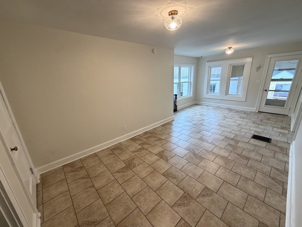 114 Beck St #1 - Photo 5 of 13