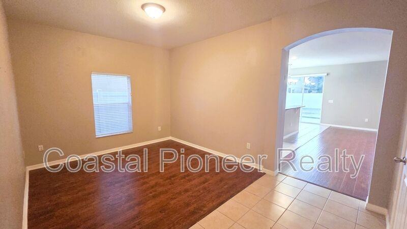 10279 Newminster Loop - Photo 4 of 30
