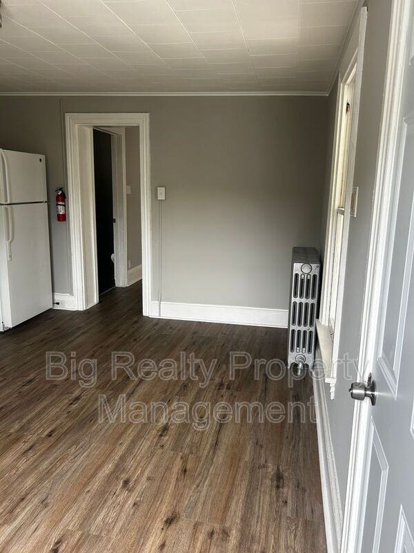 262 Beech St #2 - Photo 3 of 12