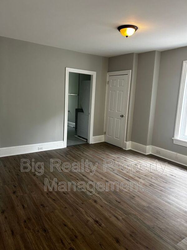 262 Beech St #2 - Photo 5 of 12