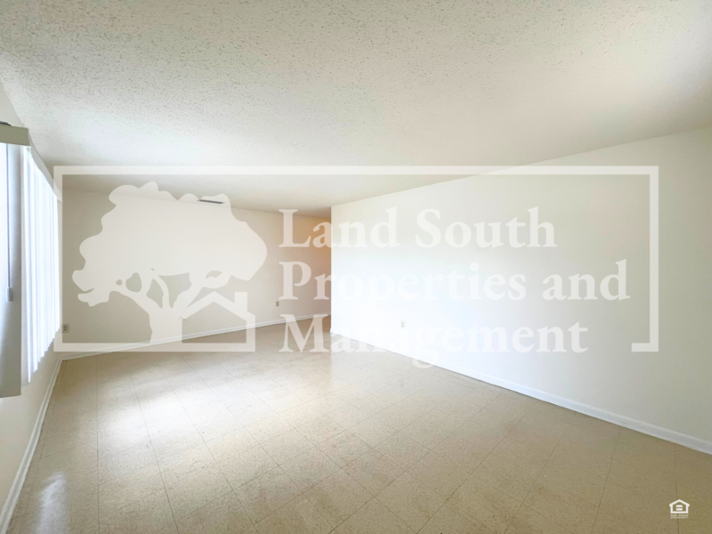 1105 Jewel Ave - Photo 3 of 13