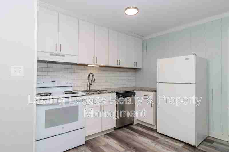 2325 15th St Ne - Photo 7 of 10