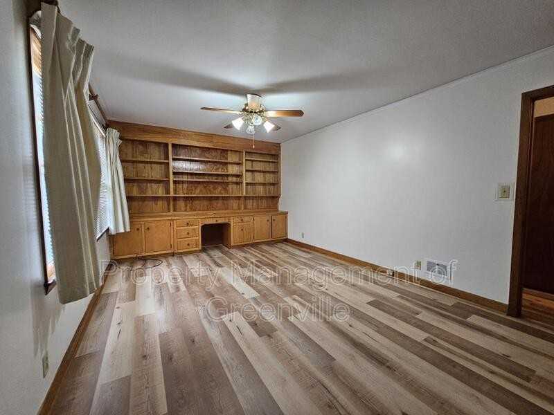 400 Berea Dr - Photo 2 of 19