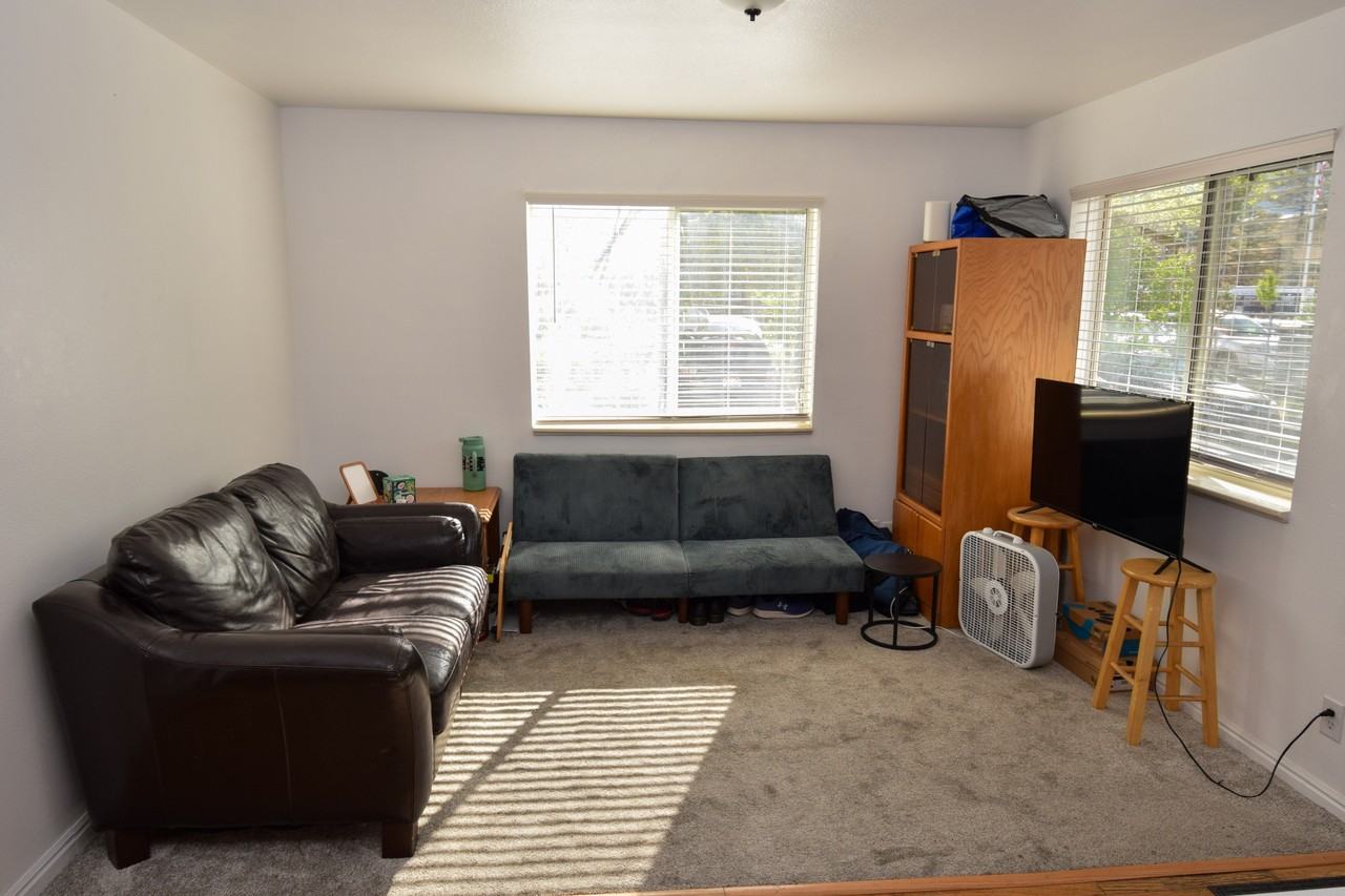 686 1/2 Darwin Avenue - Photo 5 of 18