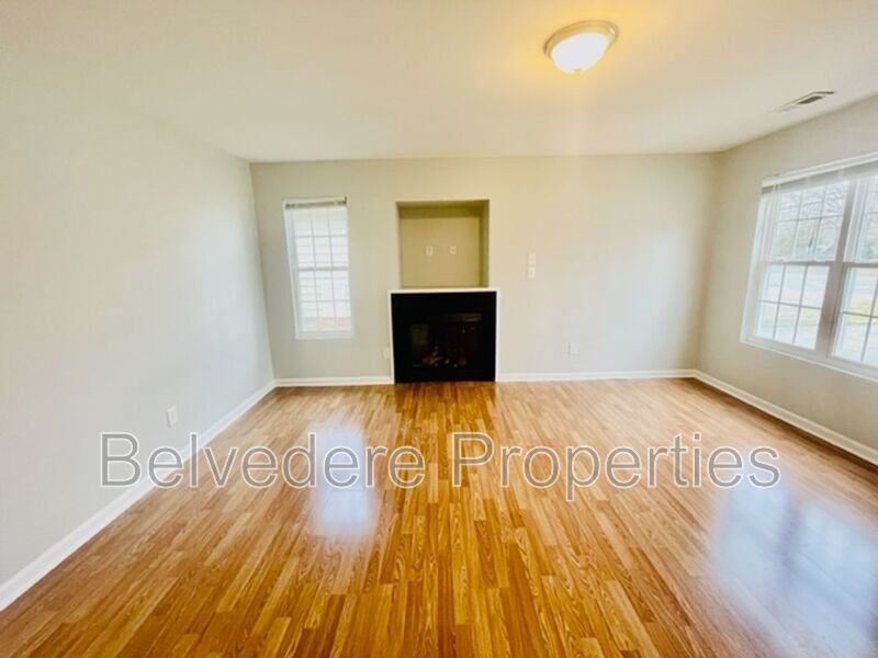 405 N Dudley St - Photo 4 of 15