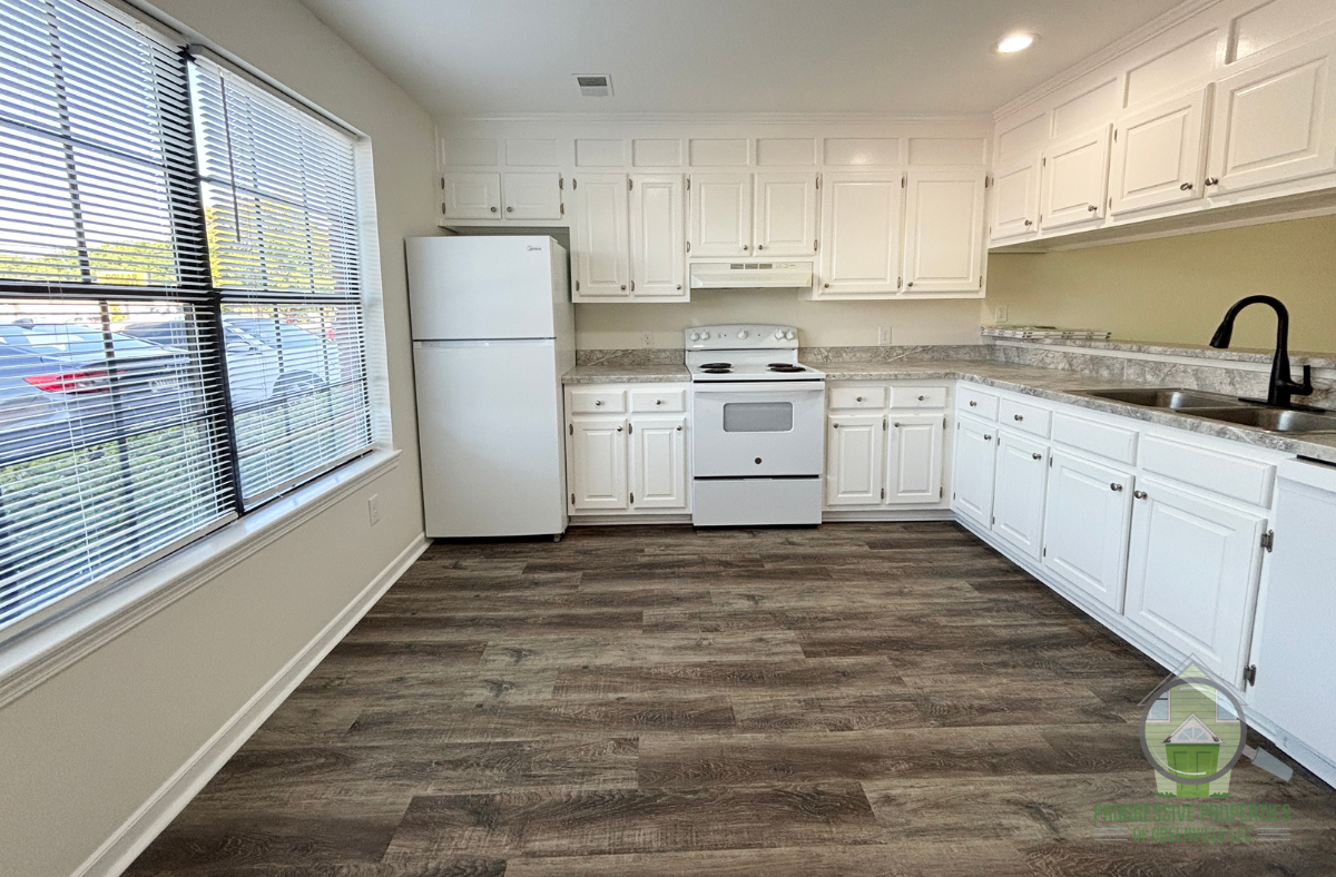 1216 North Main Street - Photo 3 of 14