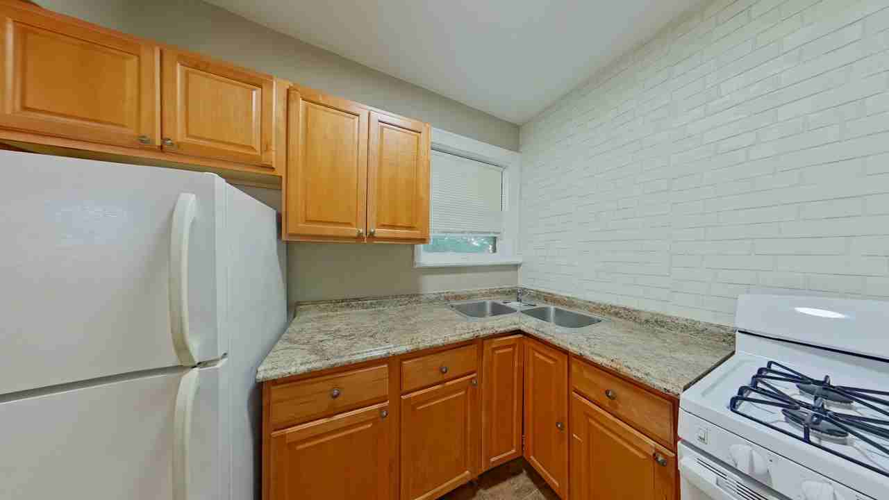 5618 South Grand Boulevard - Photo 7 of 27