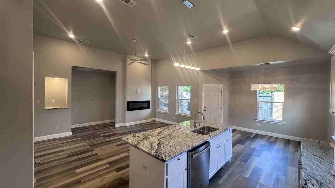 115 Hesed St #1 - Photo 3 of 25