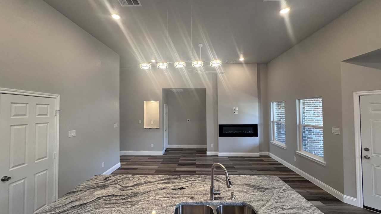 115 Hesed St #1 - Photo 5 of 25