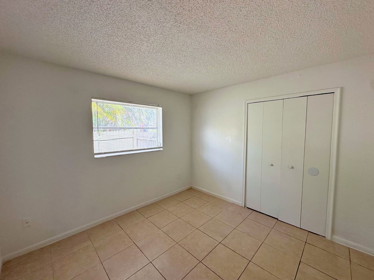 4800 Serafica Drive - Photo 7 of 20