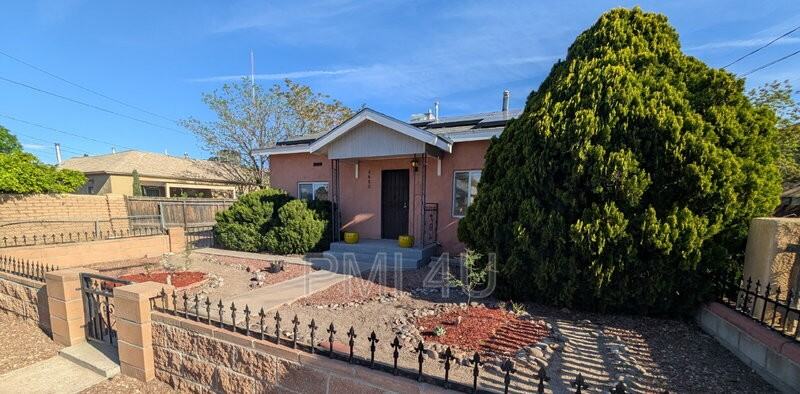 2425 Mountain Rd Nw - Photo 2 of 25