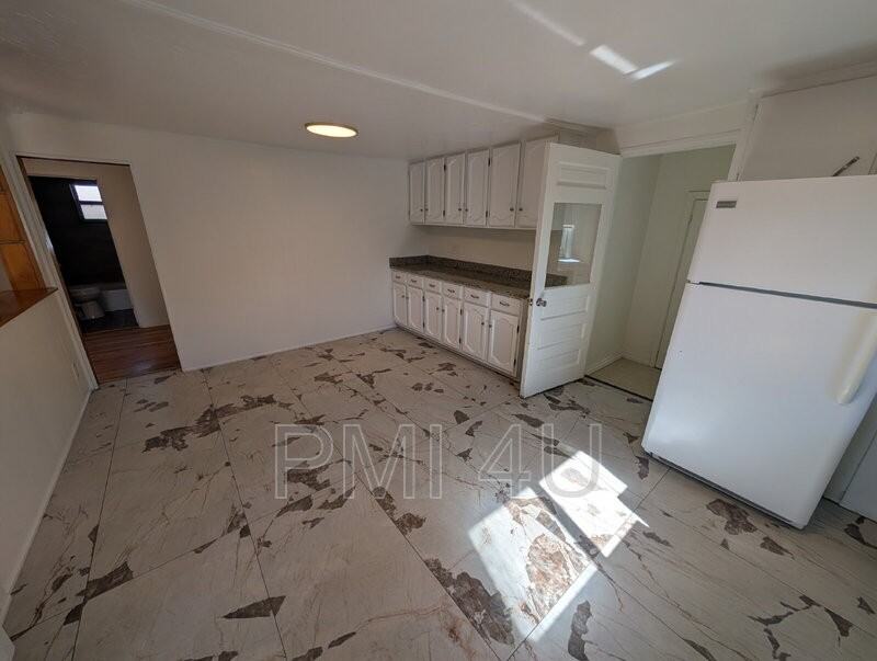 2425 Mountain Rd Nw - Photo 7 of 25