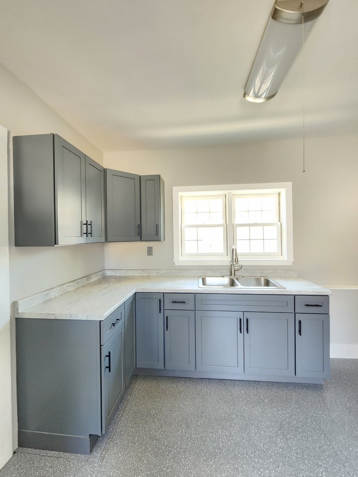 257 Center Street - Photo 3 of 19