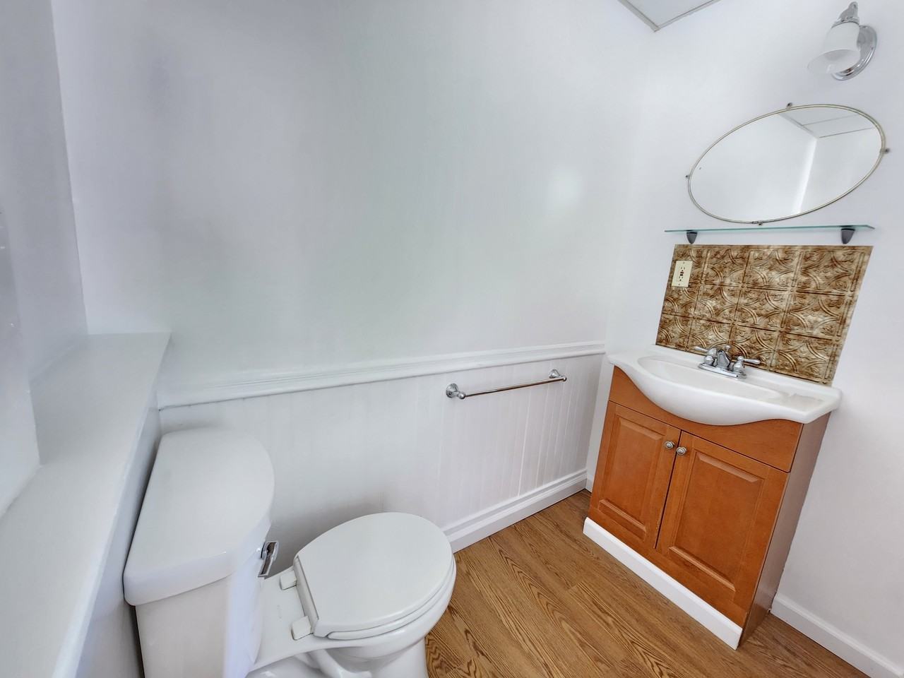 257 Center Street - Photo 5 of 19