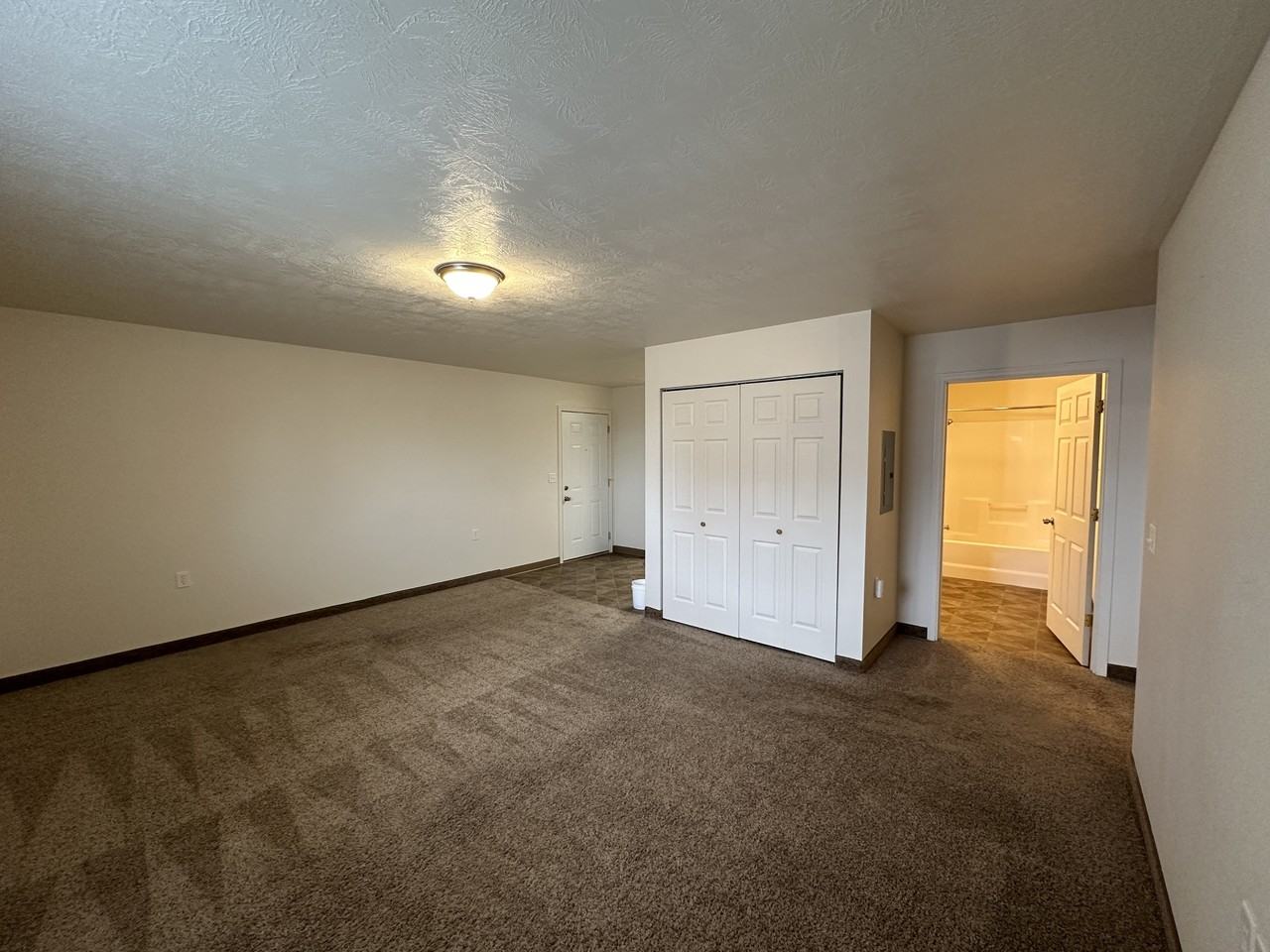 5012 4th Avenue North - Photo 3 of 7