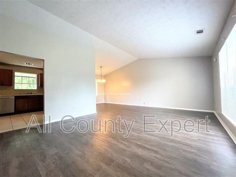 7156 Lone Oak Way - Photo 2 of 21