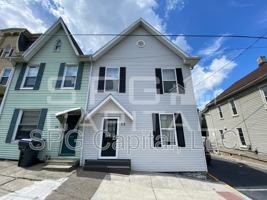 featured image of 28 N 4th St