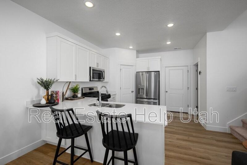 281 Westnorth - Photo 2 of 36