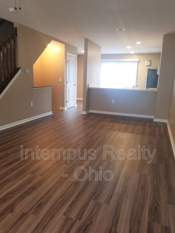 3869 Dowitcher Ln - Photo 3 of 23