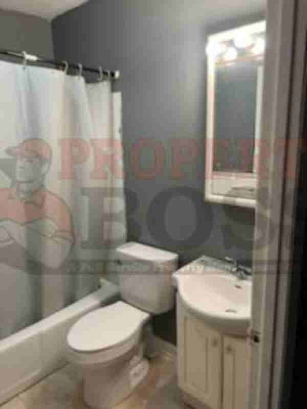934 Henry St - Photo 5 of 9