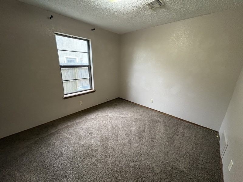 1800 N 21st St - Photo 5 of 10