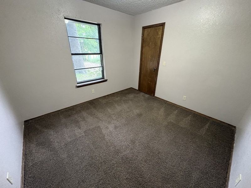 1800 N 21st St - Photo 6 of 10