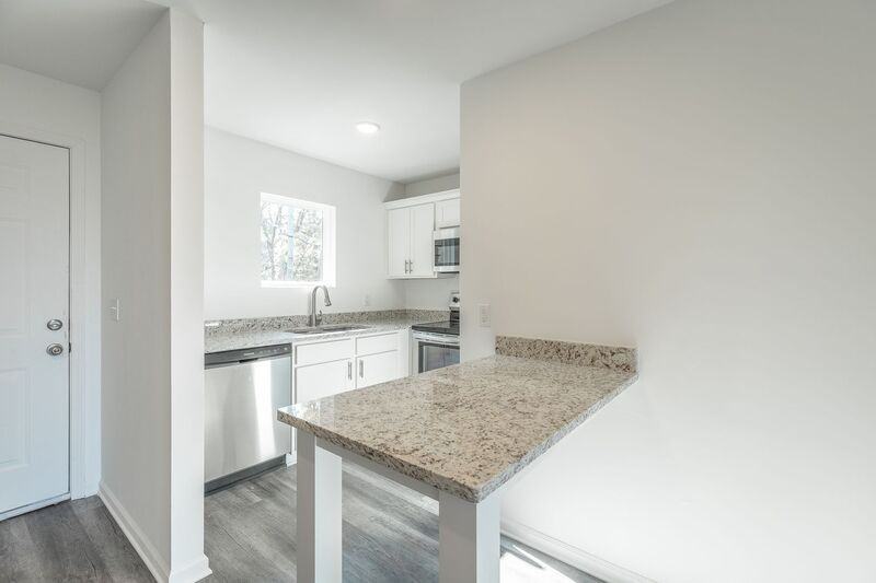 73 Shallowford Rd #2 - Photo 5 of 32