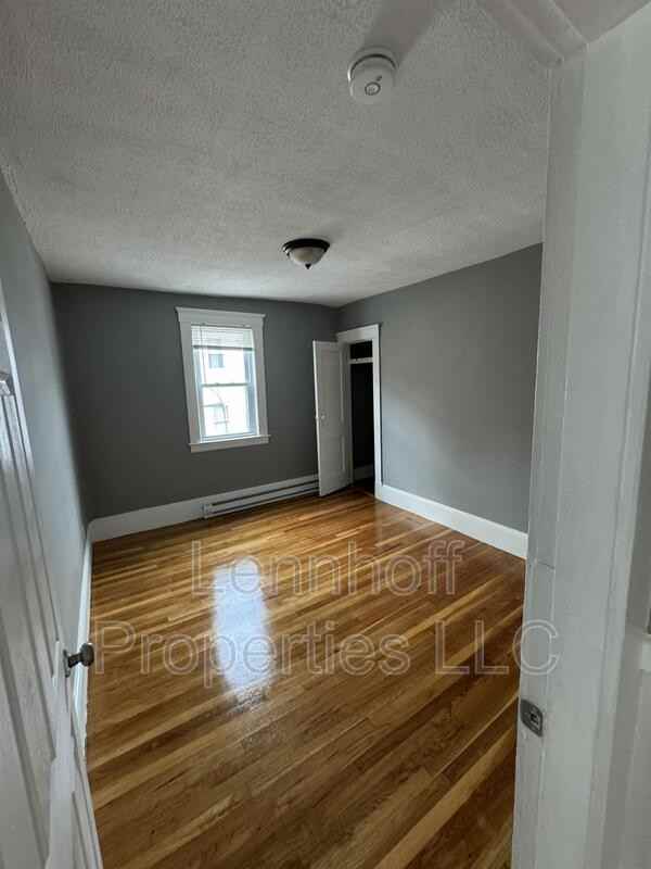 19 Union St - Photo 2 of 11