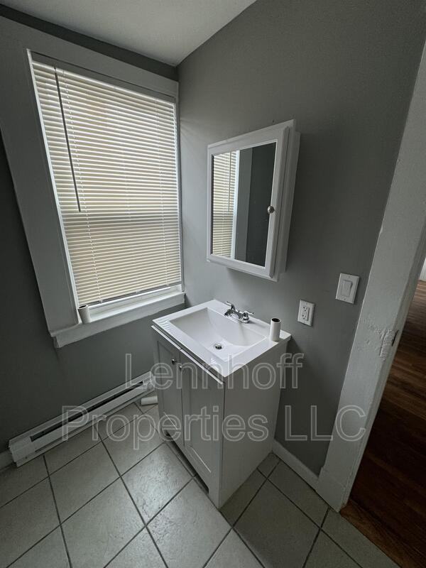 19 Union St - Photo 4 of 11